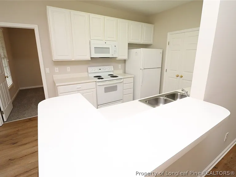 2812 Kudrow Ln #2812 — Photo 9