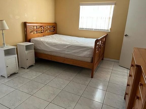 5th image of 707 Monaco Pl #O
