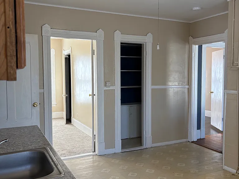 32-34 Dix St #2 — Photo 6