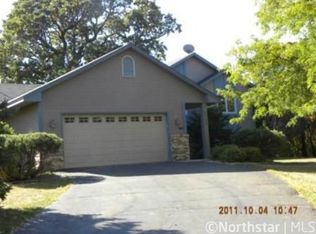 1709 Rio Loma Dr, Burnsville, MN 55337