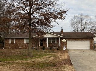 136 Delaney Dr, Sikeston, MO 63801