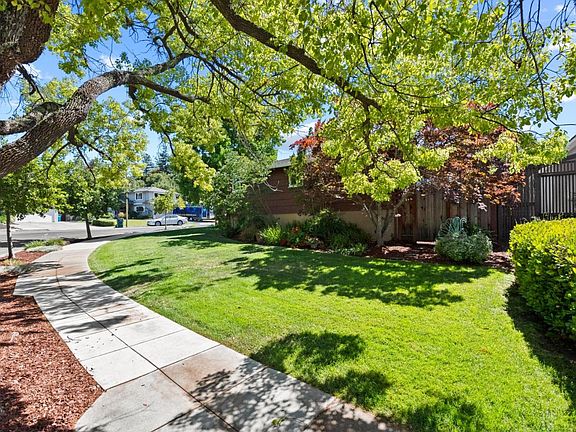 5th image of 1596 Granger Way