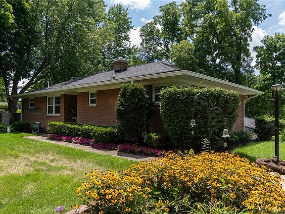 5th image of 1131 Steven Circle Dr