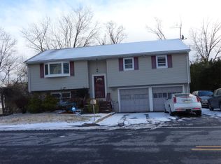 406 Riverview Dr, Totowa, NJ 07512