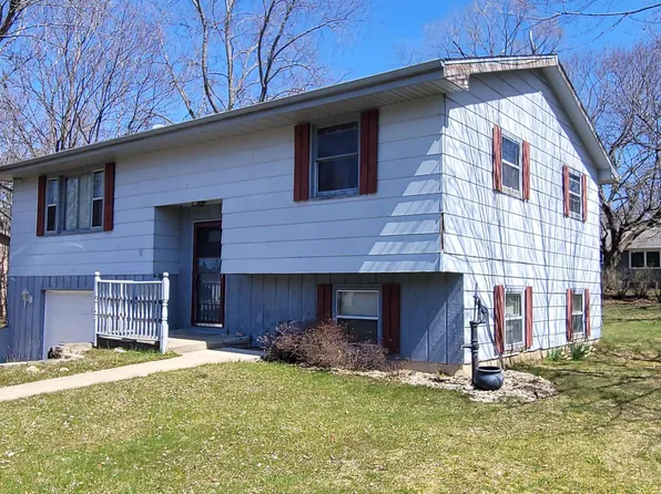 311 S Wright St, Orfordville, WI 53576
