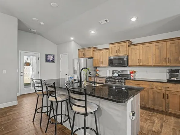 5901 Grant St, Bentonville, AR 72713