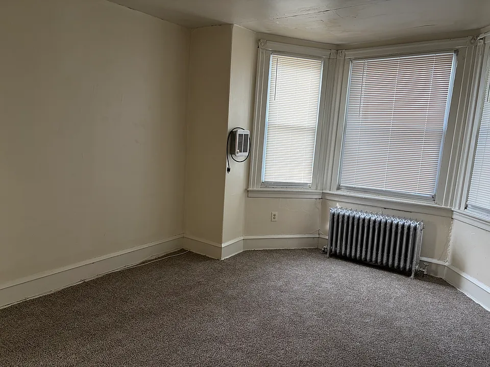 734 W Roosevelt Blvd #2