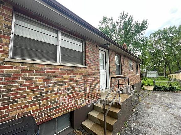 4th image of 6918 Etzel Ave