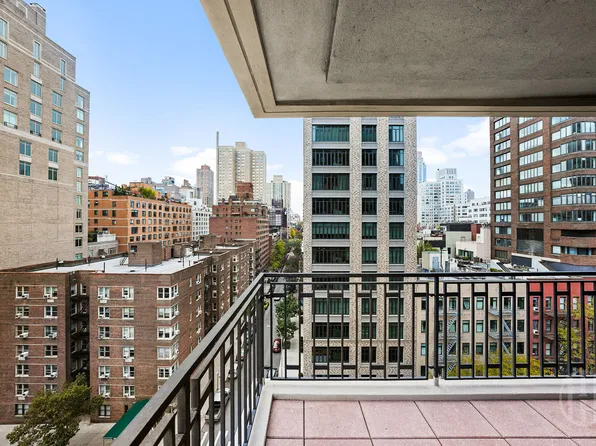 45 East End Avenue image 9 of 20