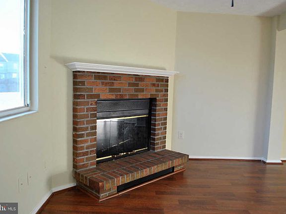 4th image of 3700 Sudley Ford Ct