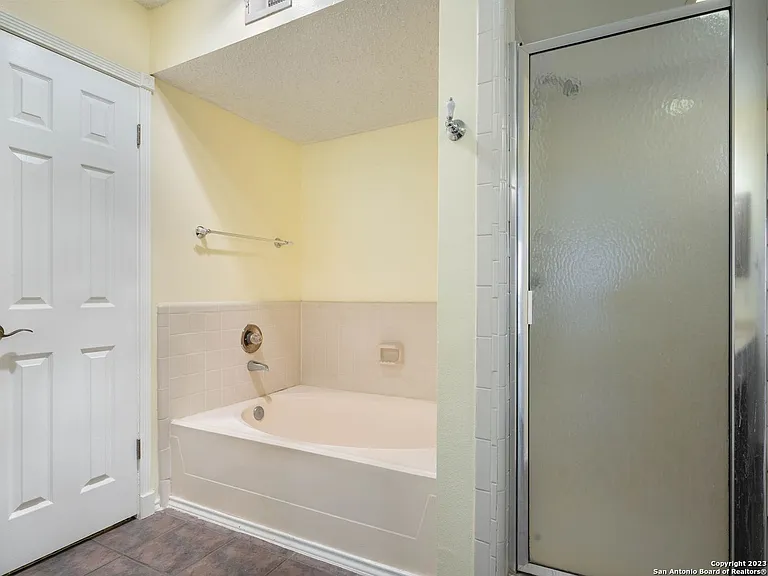 21119 Sierra Crst — Photo 15