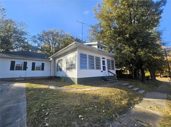 413 Williams St, Hillsboro, IL 62049