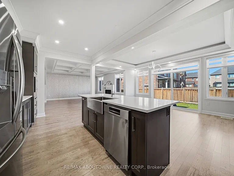 3281 Post Rd — Photo 18