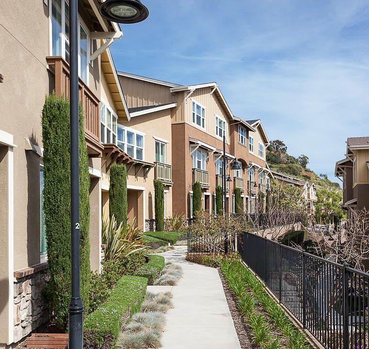 1st image of 104 W Crystal Cove Ter