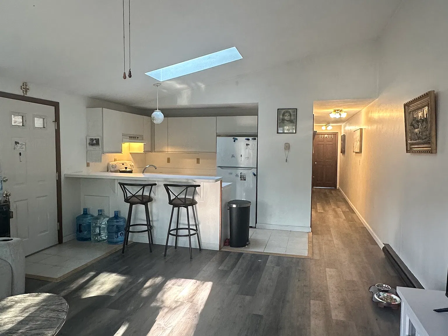 2 bed, 864 sqft, $2,600 — Photo 3