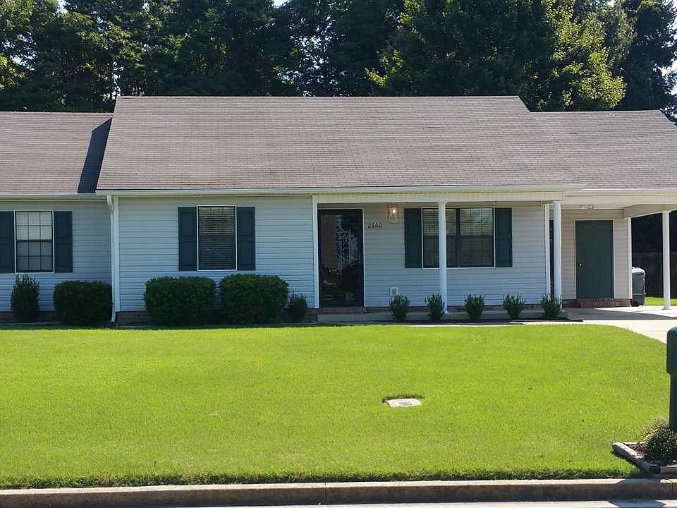 1st image of 2860 Clifton Dr