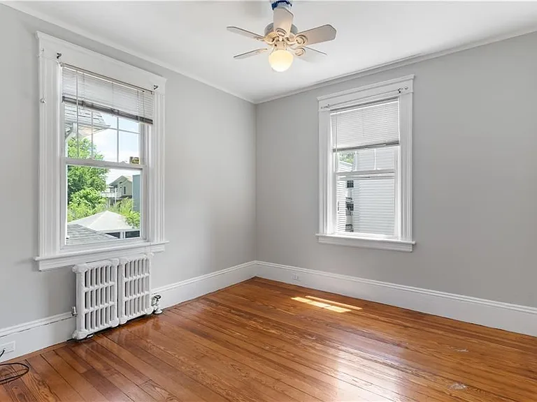 157 Irving Ave — Photo 11