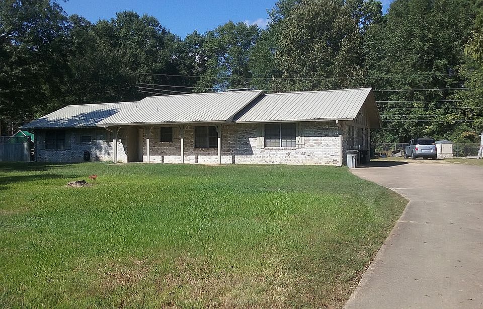 1st image of 7 Dogwood Ln