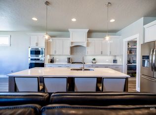882 E Pascua Dr, Kuna, ID 83634
