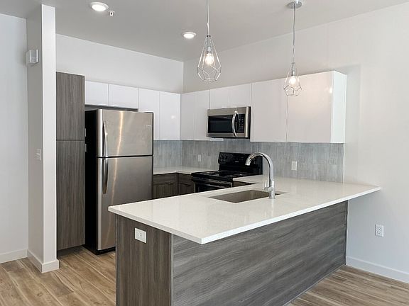 3rd image of 1677 Midtown Pl #16506718