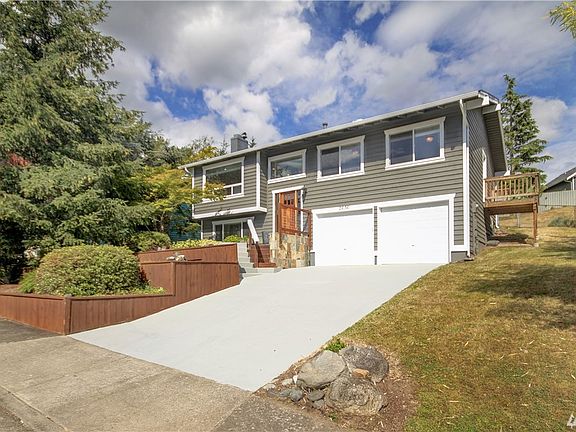 2nd image of 2636 W Crestline Dr