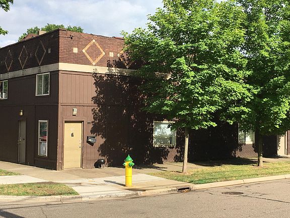 2nd image of 837-839 W Walnut St