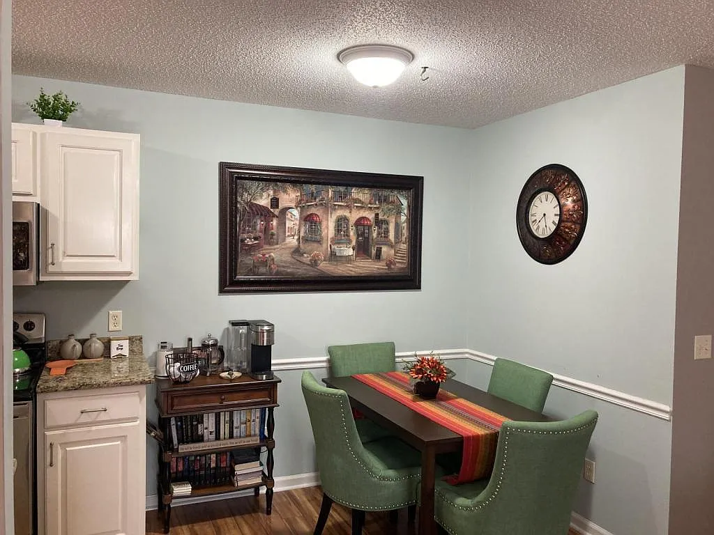 1114 3rd Loop Rd, unit F — Photo 4