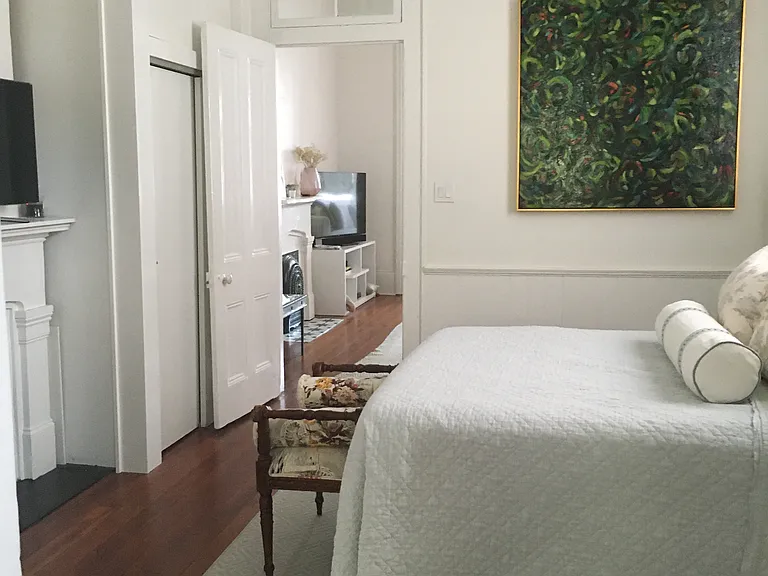 3947 Annunciation St — Photo 10