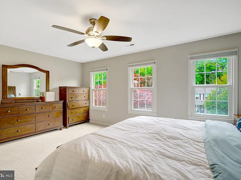7729 Silver Sage Ct — Photo 48