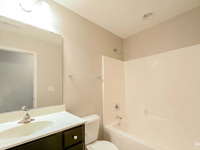 155 Taplow Trl — Photo 13
