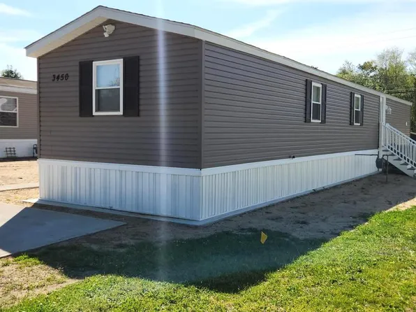 3450 New Moon St, Browns Mills, NJ 08015