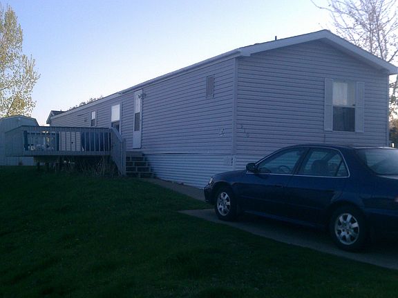 Front of Trailer Front Yard