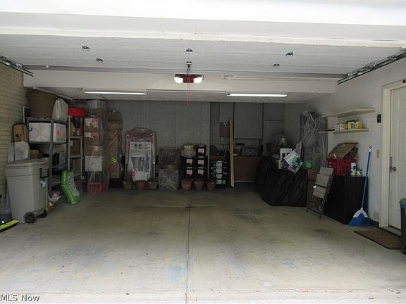 2nd image of 123 Cliffside Commons Dr #123