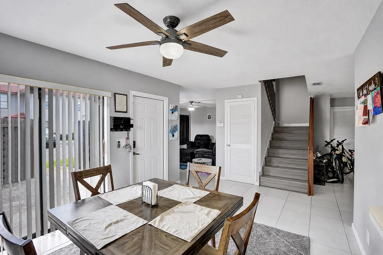 3 bed, 1740 sqft, $3,100 — Photo 1