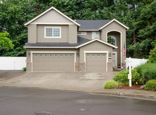 1088 N 26th Ter, Cornelius, OR 97113
