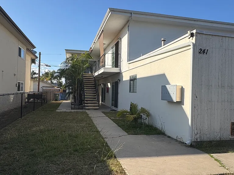 241 G St #F — Photo 17