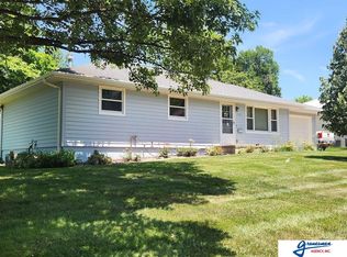 320 Swanson Dr, Syracuse, NE 68446