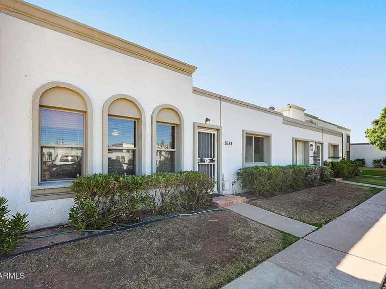 8333 E Orange Blossom Ln — Photo 32