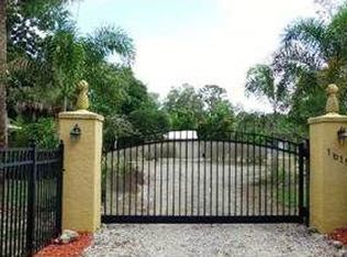 2061 Keyway Dr, Englewood, FL 34223