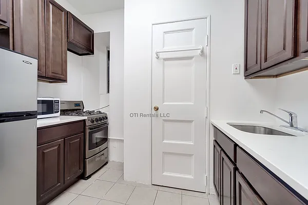 Rented by OTI Rentals LLC | media 21