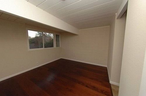 5th image of 3287 Benton St