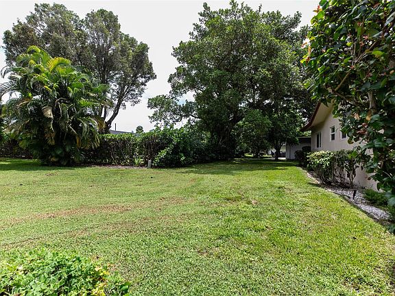2nd image of 5723 S Bayberry Lane