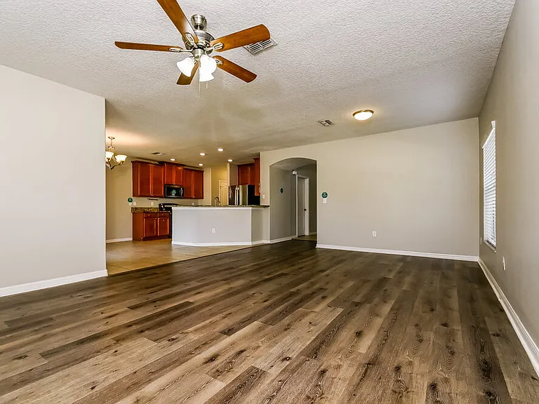 6402 Trent Creek Dr — Photo 5
