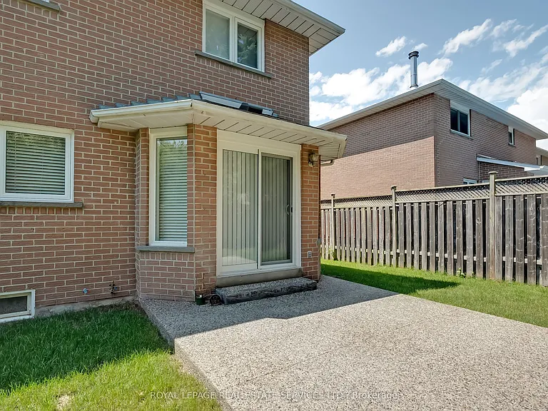 265 Mississaga St — Photo 34