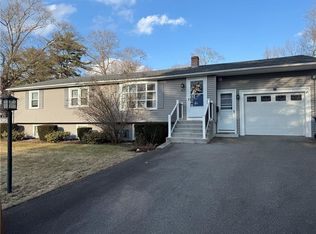63 Ramblewood Dr, Warwick, RI 02889
