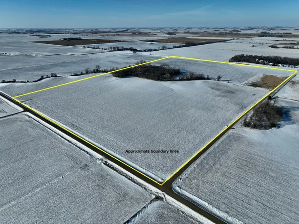 110th St, Comfrey, MN 56019