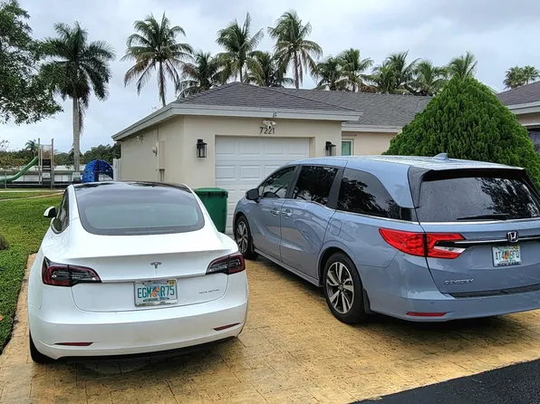 (undisclosed Address), Davie, FL 33314