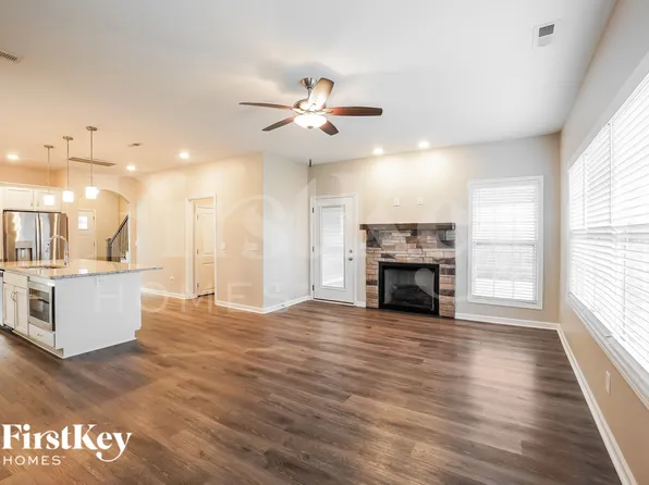 1523 Kingbird Dr, Clarksville, TN 37040