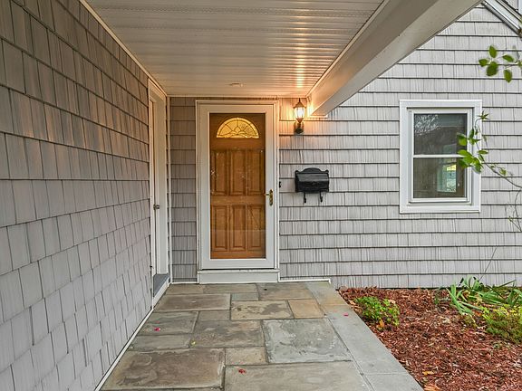 121 Tappan Landing Road