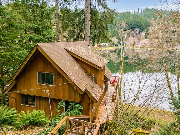 2nd image of 71397 Fishhawk Rd